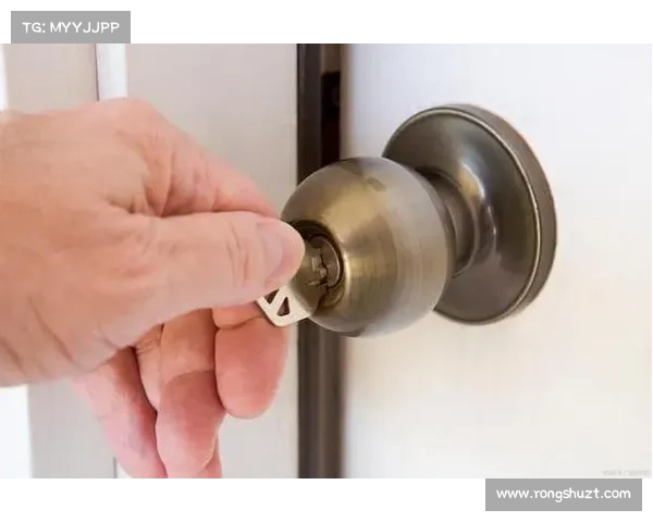 开锁术全揭秘:掌握轻松闯荡江湖的神秘技巧与实战心得 开锁术全揭秘:掌握轻松闯荡江湖的神秘技巧与实战心得